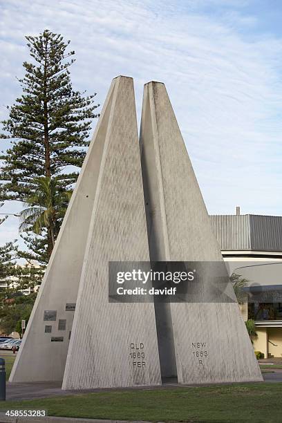 qld nsw border, australia - queensland border stock pictures, royalty-free photos & images