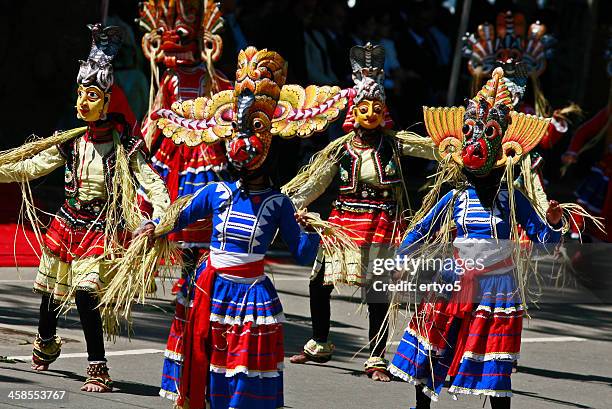 sri lakan dancers - sri lankan culture stock pictures, royalty-free photos & images