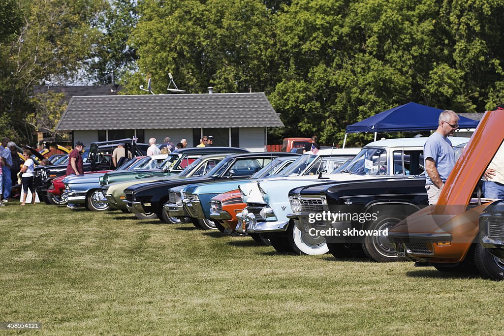 Klassische Autos in einer Show