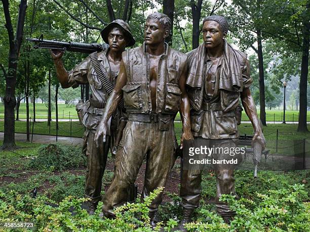 "the three soldiers", vietnam veterans memorial, washington dc - vietnam war soldiers 個照片及圖片檔