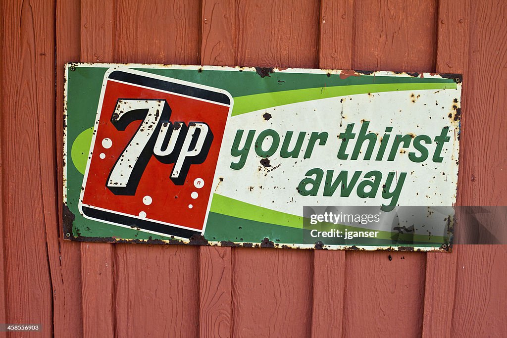 Rusty Vintage 7up señal
