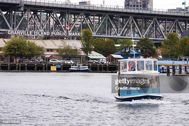 taxi d'acqua da granville island a vancouver - granville island market foto e immagini stock