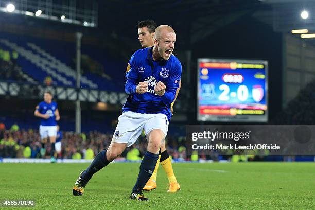 Steven Naismith of Everton celebrates after scoring their 3rd goal during the UEFA Europa League Group H match between Everton and LOSC Lille at...