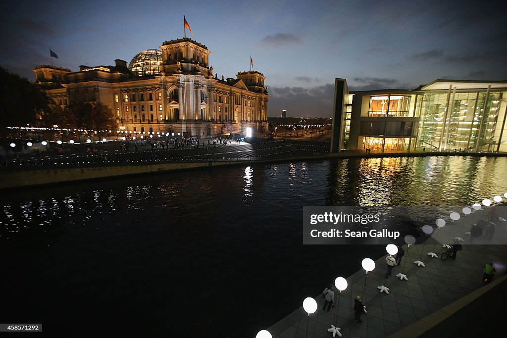Light Installation Illuminates Former Berlin Wall Route
