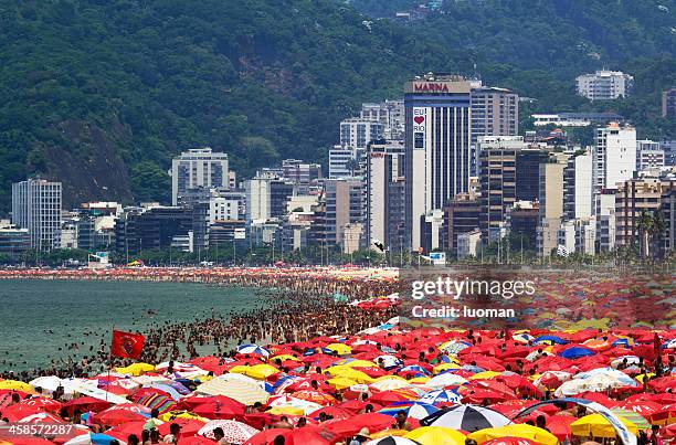 spiaggia di ipanema a rio de janeiro - ressa foto e immagini stock