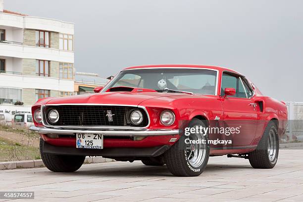 ford mustang - mustang car stock pictures, royalty-free photos & images