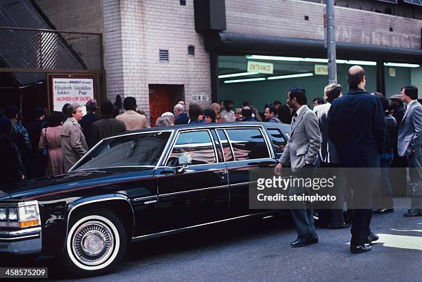 limousine arriving back stage 1982 - broadway stock pictures, royalty-free photos & images