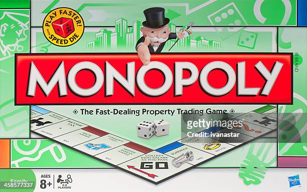 juego del monopoli caja - monopoly board game fotografías e imágenes de stock