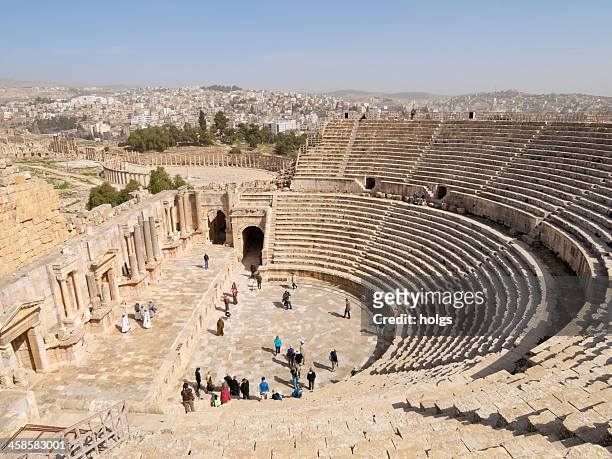 anfiteatro de jerash, jordânia - amman - fotografias e filmes do acervo