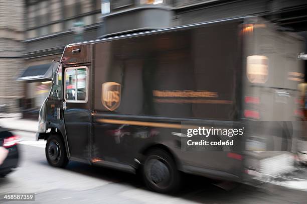 ups delivery truck in philadelphia, usa - ups stock pictures, royalty-free photos & images