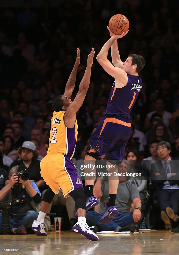 Phoenix Suns v Los Angeles Lakers