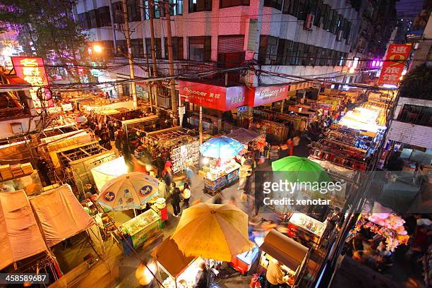 hankou mercado nocturno - wuhan fotografías e imágenes de stock