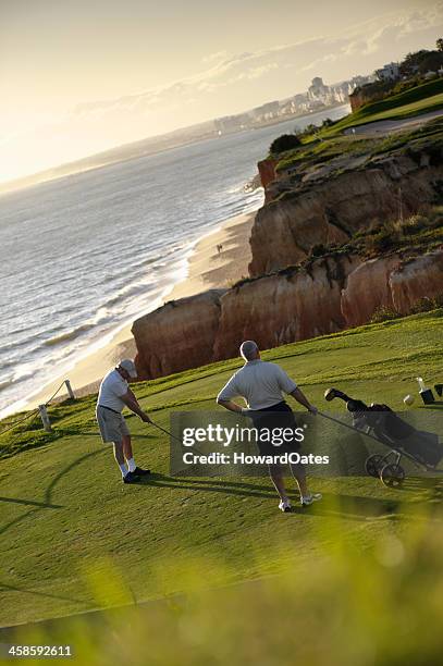 golfer at vale de lobo portugal - tee de golf stock pictures, royalty-free photos & images