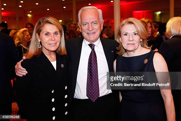 Philippe Labro and his wife Franoise Coulon with Catherine Pegard attend the French-American Foundation Gala Dinner at Salle Wagram on November 7,...