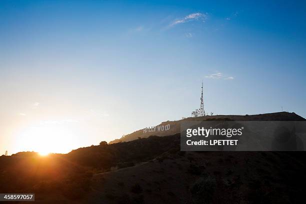 hollywood sign sunset - hollywood sign at night 個照片及圖片檔