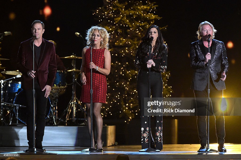 CMA 2014 Country Christmas