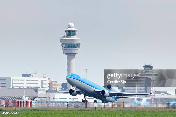 klm airplane taking off - amsterdam airport stock pictures, royalty-free photos & images