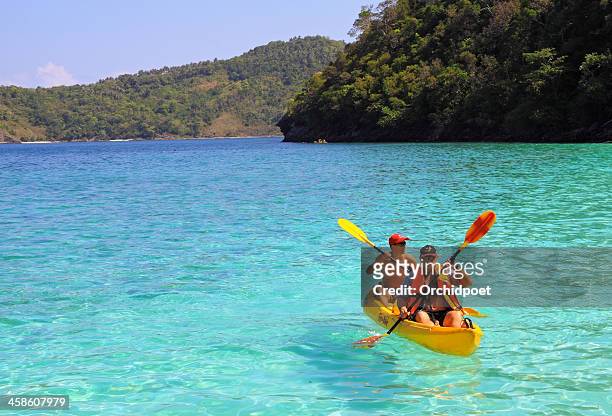 caiaque no mar - sea kayaking imagens e fotografias de stock
