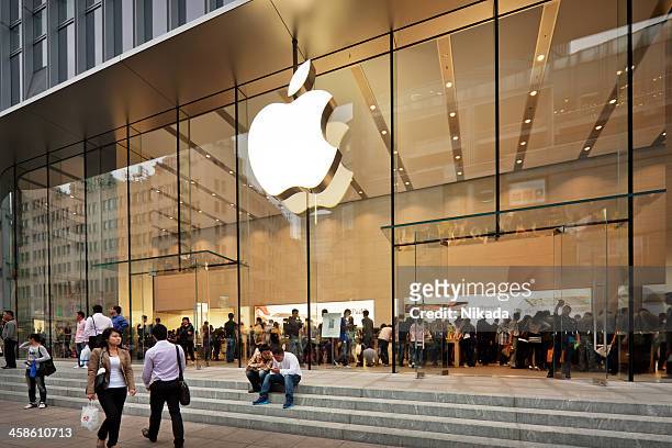 apple store in china - apple store china stock pictures, royalty-free photos & images