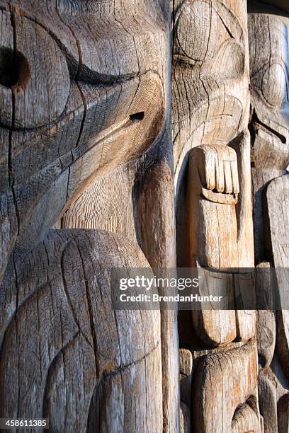 totem poles - indigenous art stock pictures, royalty-free photos & images
