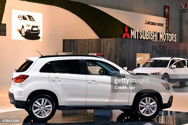 mitsubishi asx - mitsubishi group fotografías e imágenes de stock