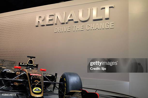 renault lotus f1 race car at a motor show - renault sport stock pictures, royalty-free photos & images