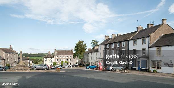 middleham market square in north yorkshire - ripon stock pictures, royalty-free photos & images