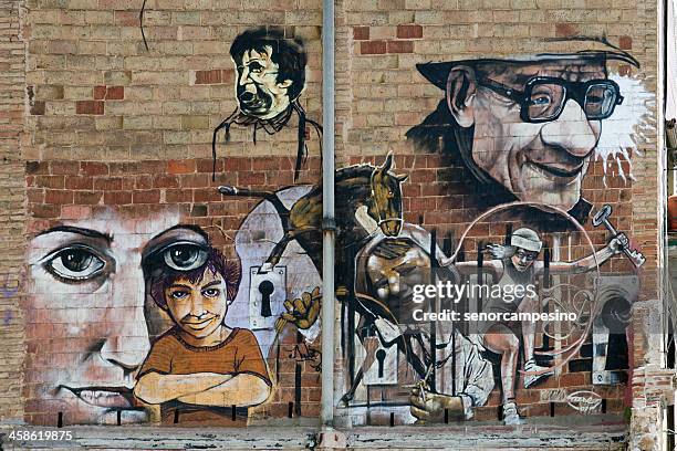 graffiti in barcelona - street art around the world stock pictures, royalty-free photos & images