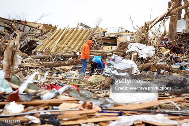 joplin missouri deadly f5 tornado debris scattered - joplin missouri bildbanksfoton och bilder