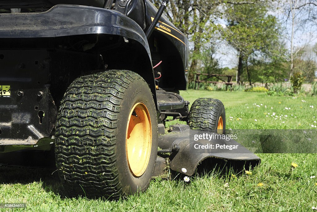 Ride on Mower,