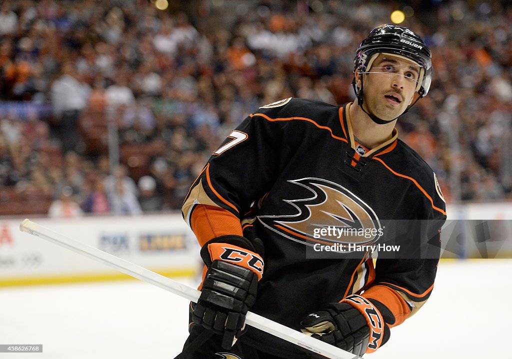 Arizona Coyotes v Anaheim Ducks