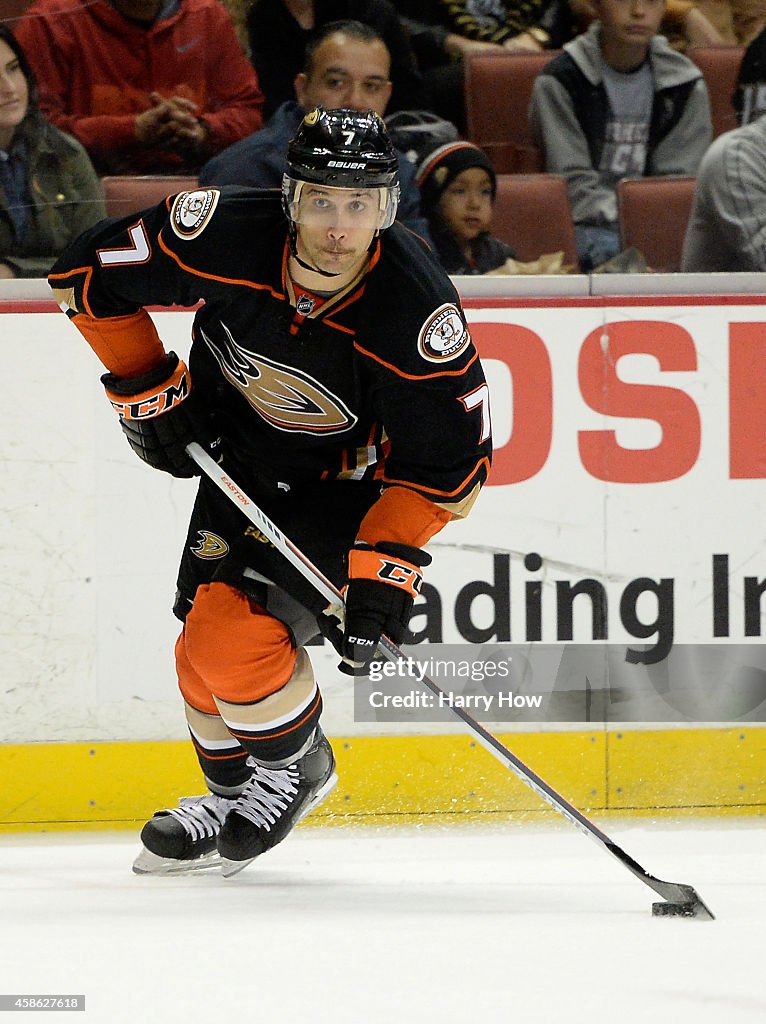 Arizona Coyotes v Anaheim Ducks