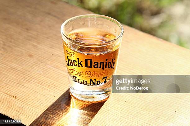 jack daniels old no 7 whiskey - jack daniel's brand name stock pictures, royalty-free photos & images