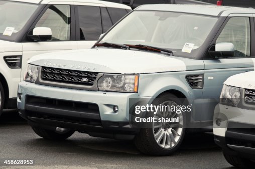 Range Rover High-Res Stock Photo - Getty Images