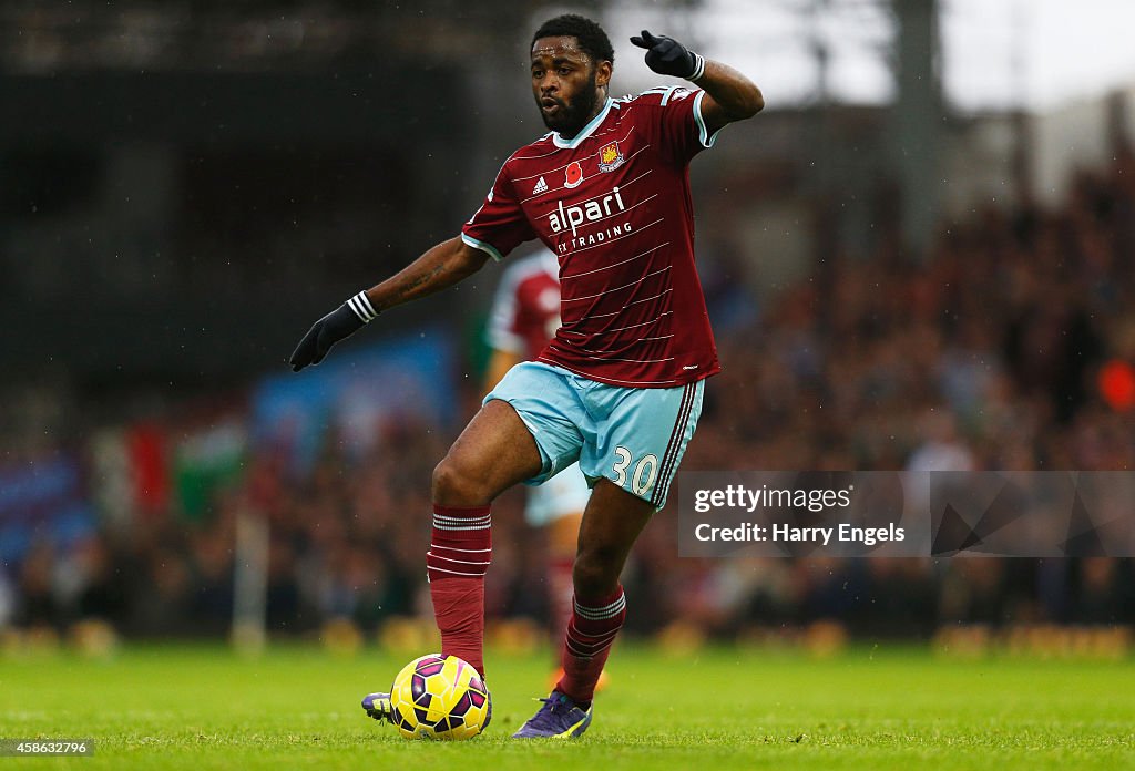 West Ham United v Aston Villa - Premier League