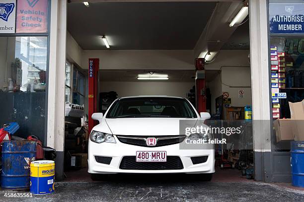 honda in a workshop - honda civic stock pictures, royalty-free photos & images