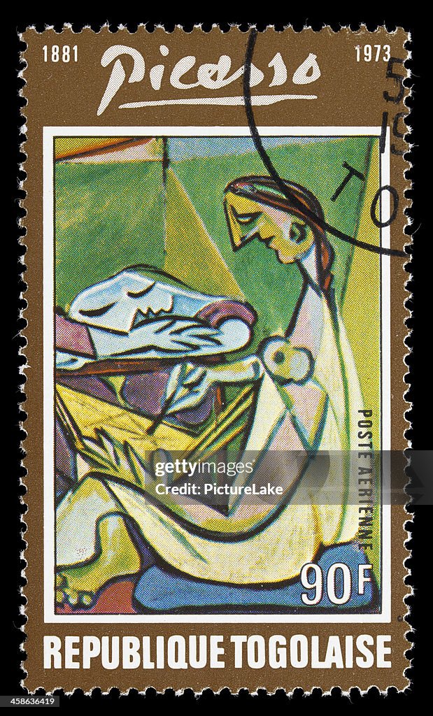 Togo Picasso pintando sello postal