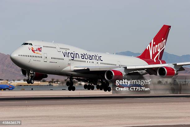 ヴァージンアトランティック航空のボーイング 747 機 - virgin ストックフォトと画像