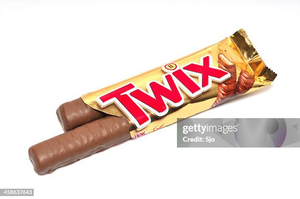 twix candy bar - candy bar stock-fotos und bilder