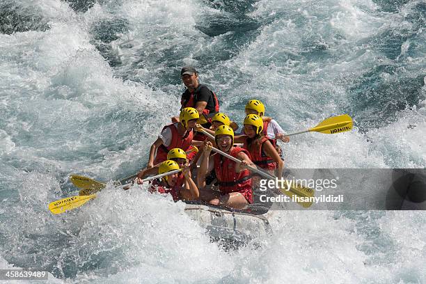 rafting - rafting sulle rapide foto e immagini stock