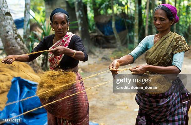 fazer corda de cairo (fibras de coco - canal interior imagens e fotografias de stock