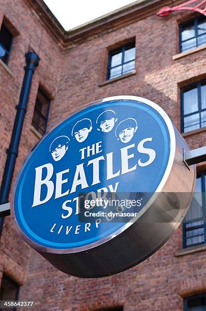 the beatles story, museum sign, liverpool - albert dock bildbanksfoton och bilder