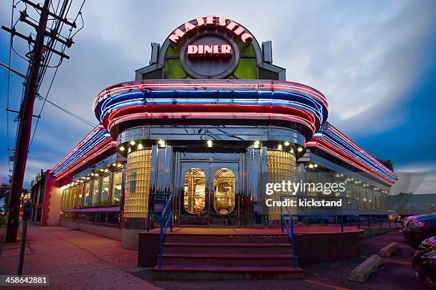 majestic diner - 50s diner stock pictures, royalty-free photos & images