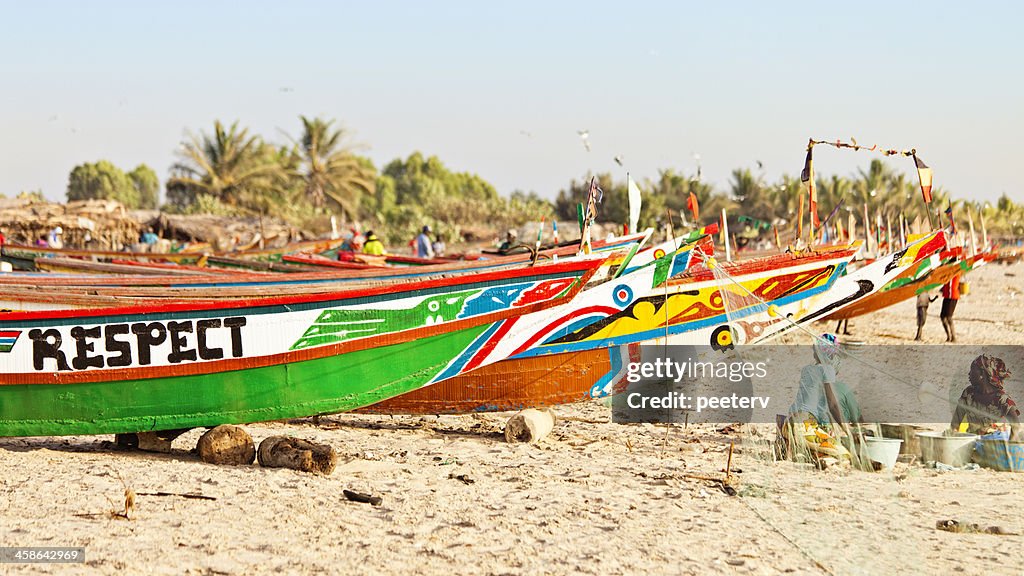 Oeste africano los barcos de pesca.