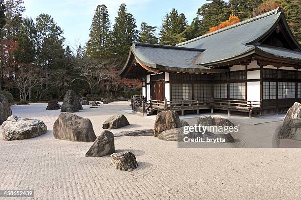 banryutei rock garden in the kongobuji temple - koyasan buddhist temple stockfoto's en -beelden