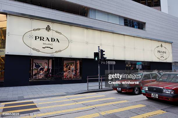 Prada Overview Prada Advertisement Fotografías e imágenes de stock - Getty Images