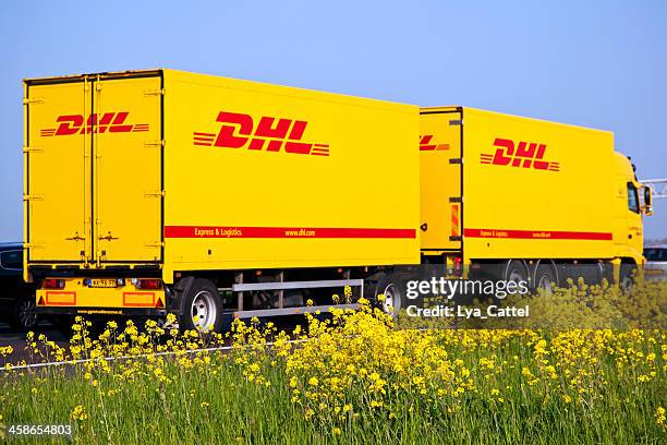 delivery truck - dhl bildbanksfoton och bilder