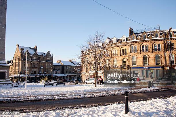 harrogate centro de la ciudad, en yorkshire inglaterra - harrogate fotografías e imágenes de stock