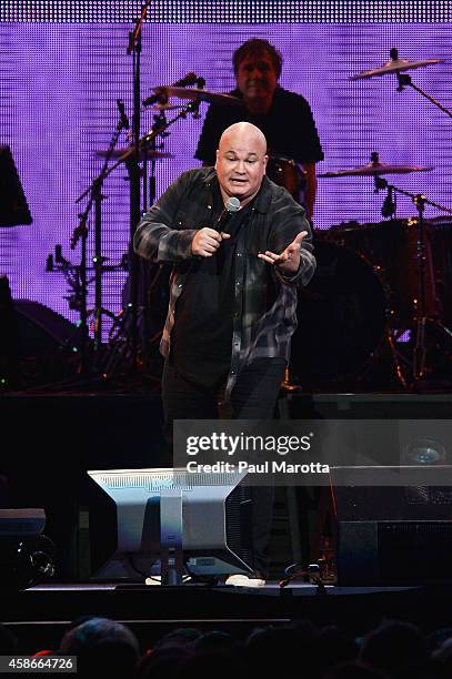 Robert Kelly performs at the 2014 Comics Come Home Benefiting The Cam Neely Foundation For Cancer Care at TD Garden on November 8, 2014 in Boston,...