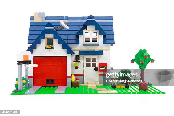 lego-house - lego bricks stock-fotos und bilder